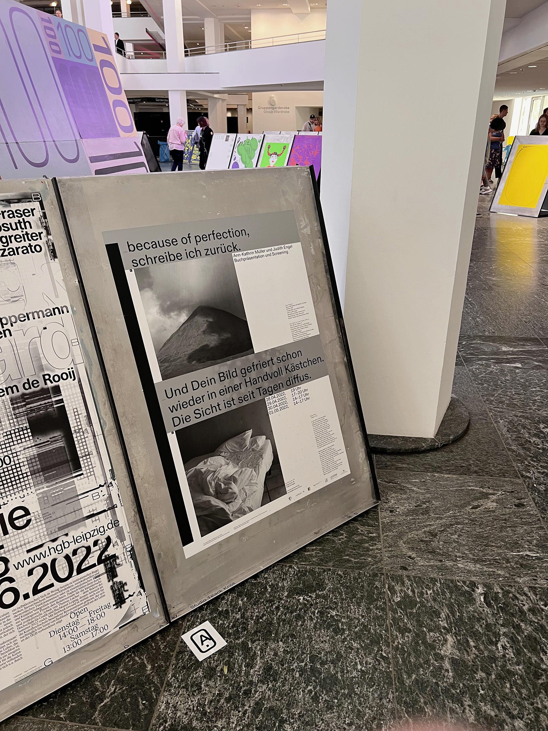Das Signal, three color offset print, 594x841mm © Studio Tillack Knöll, 2022